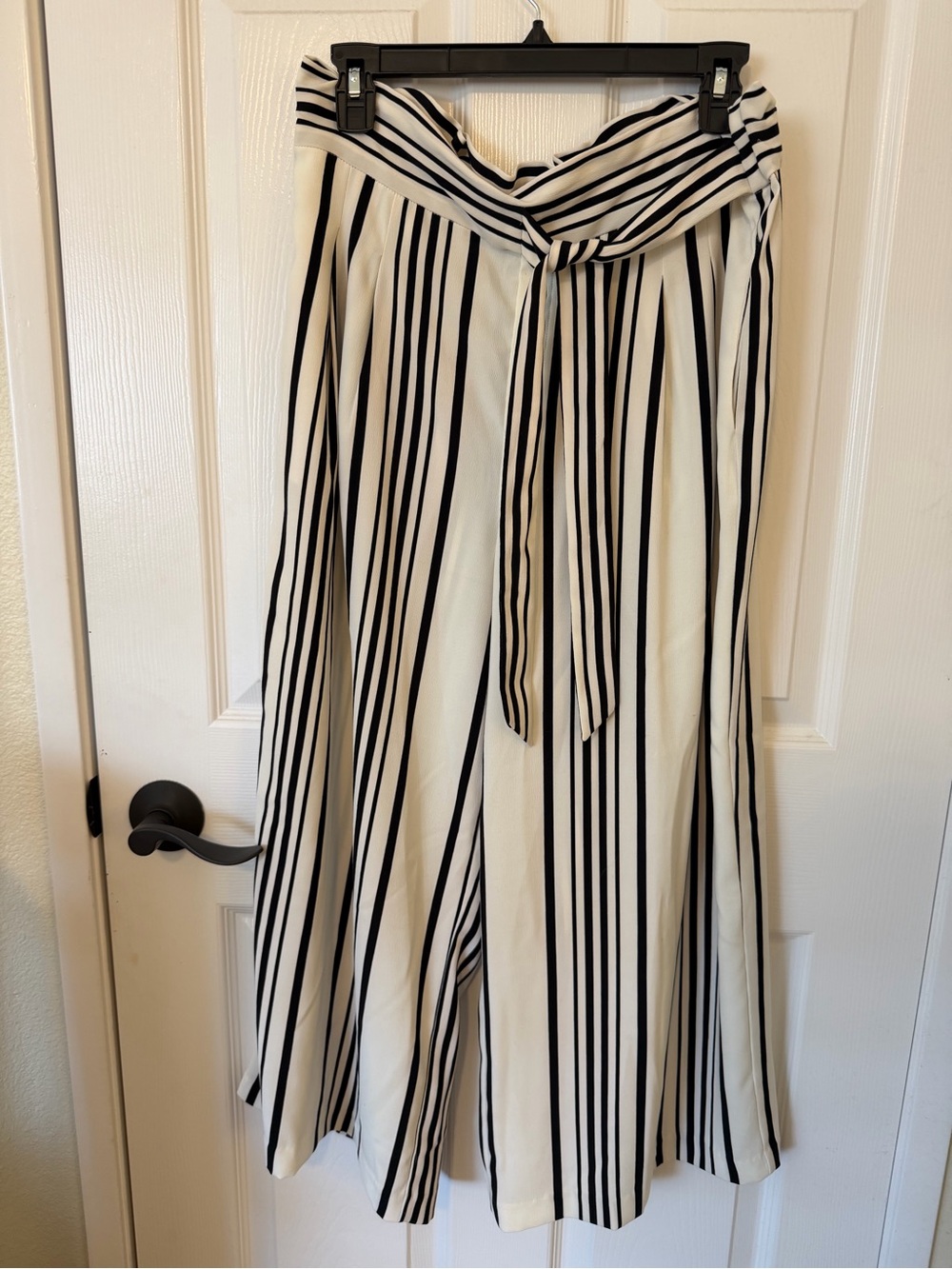 Catherine Malandrino Black and White Striped Wide-Leg Pants with Waist Tie